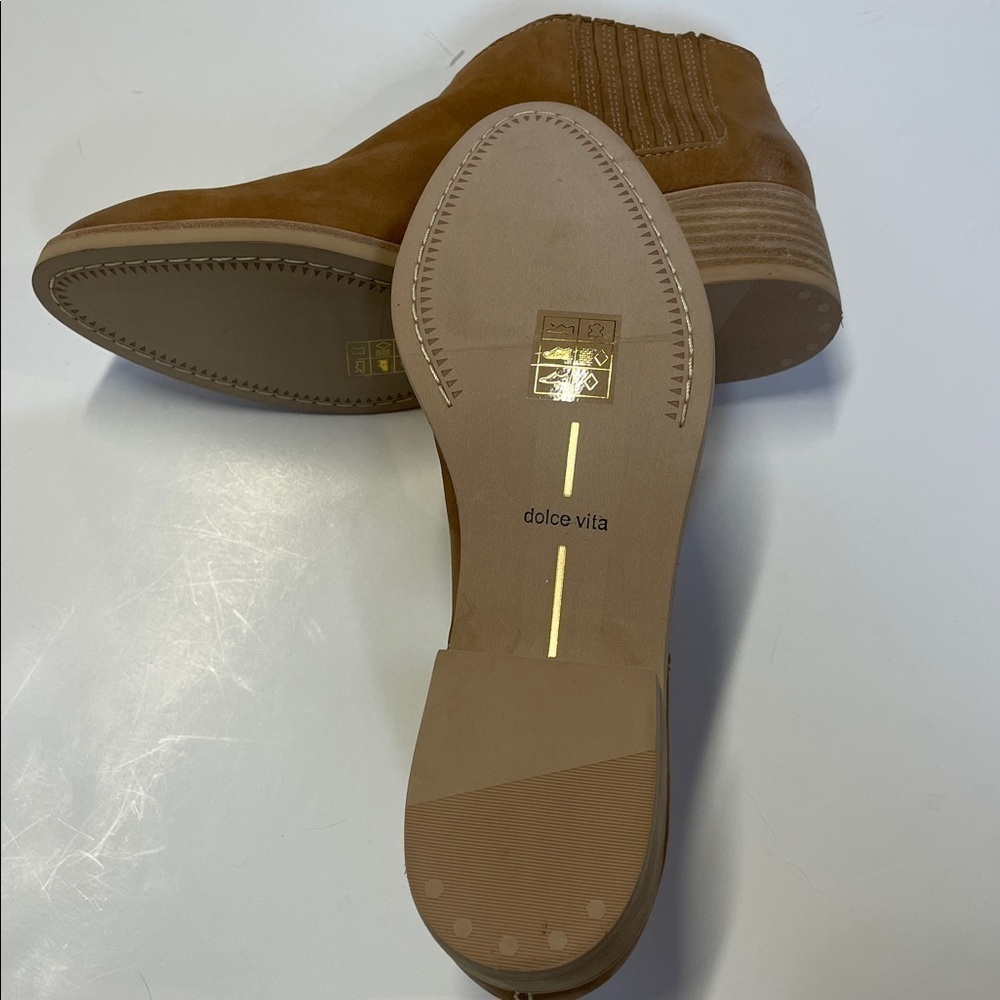 Dolce Vita Tan Leather Chelsea Ankle Boots Women Slip On Booties Size 8.5 - Picture 6 of 11